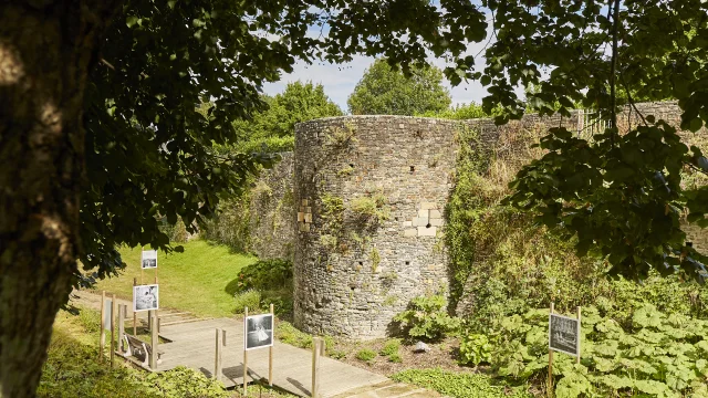 Jardin Des Douves Dol De Bretagne Alexandre Lamoureux 1021