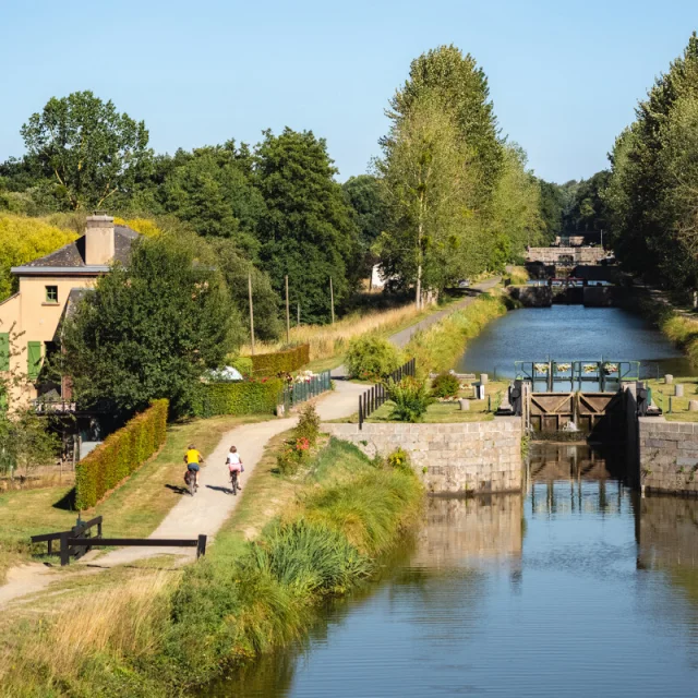 Site_des_Onze_Ecluses_-_Canal_d_Ille-et-Rance_-_Hede-Bazouges-Thibault_Poriel-5081-1200px