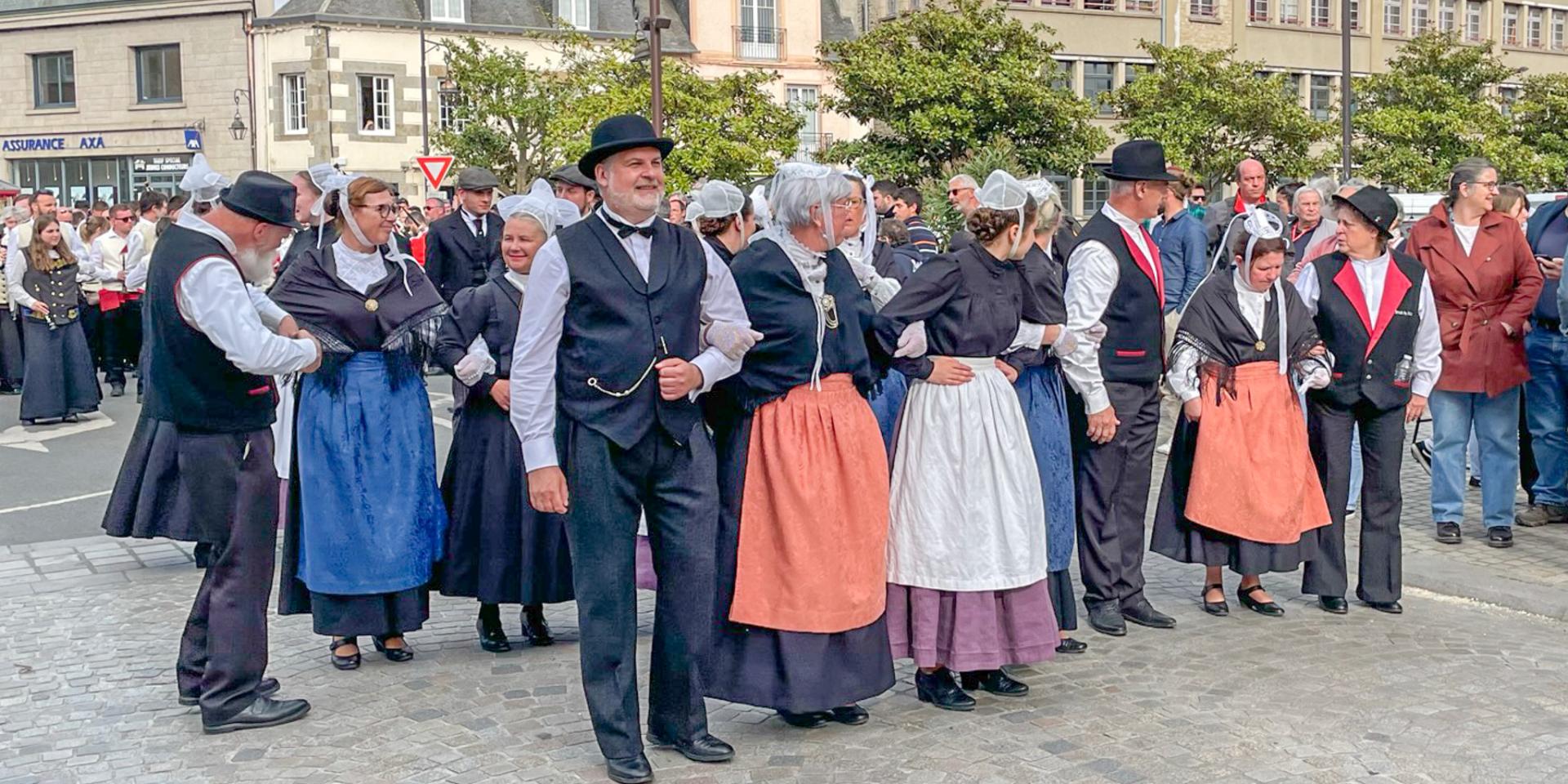 Dol De Bretagne Volksfeest Smbmsm 5606