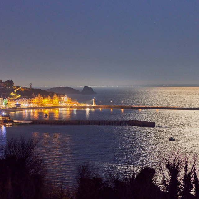 Woman in Saint-Malo