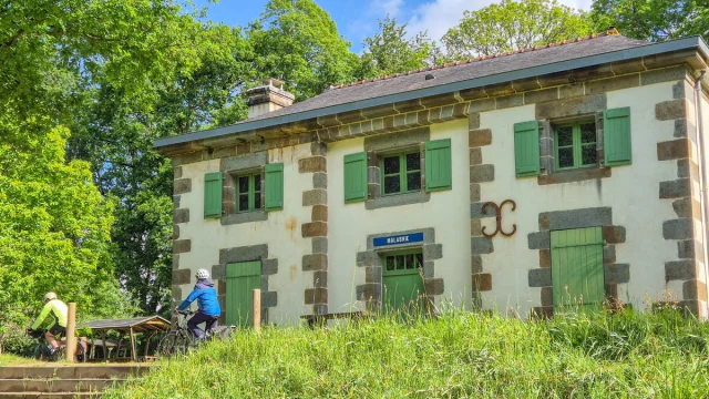 Canal d'Ille-et-Rance - Hédé-Bazouges