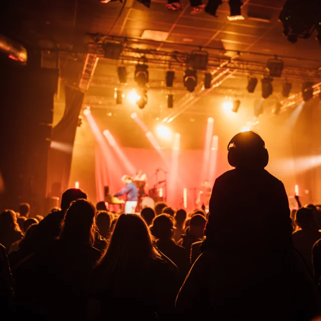 Baisers Vole╠us 2023 Freitag C Jean Adrien Morandeau 1