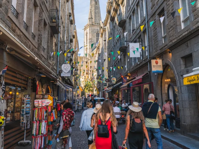 Grand Rue Intra Muros Saint Malo Thibault Poriel 5145 1200px