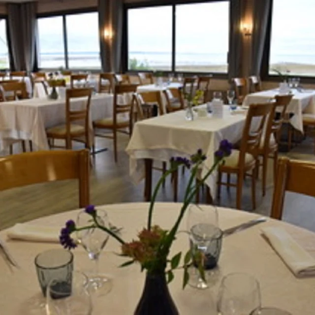 Restaurant Bretagne Vue Sur Mer Le Vivier Sur Mer