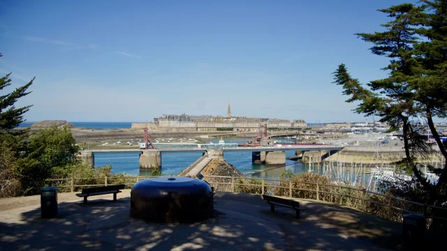 Cite_d_Alet_et_Intra-Muros_St-Malo-Antoine_Choleau